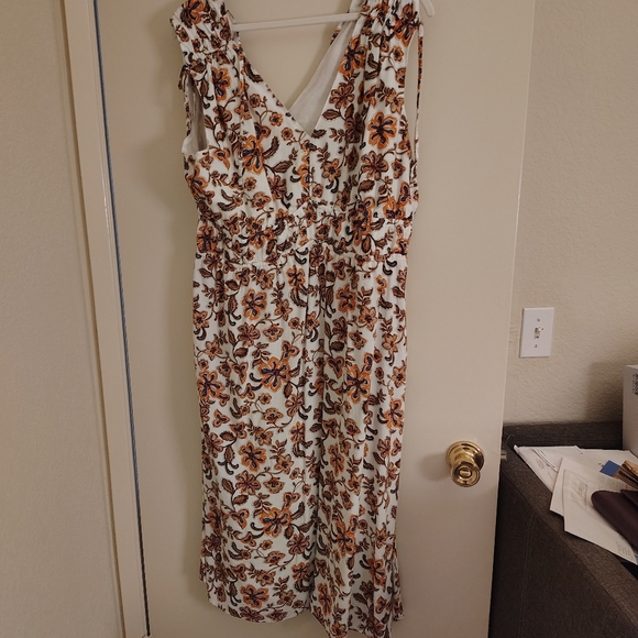 Long dress with short sleeves for sale extra large - Picture 8 of 8